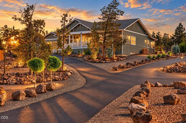 3957 NW 39th Drive, Redmond, OR 97756