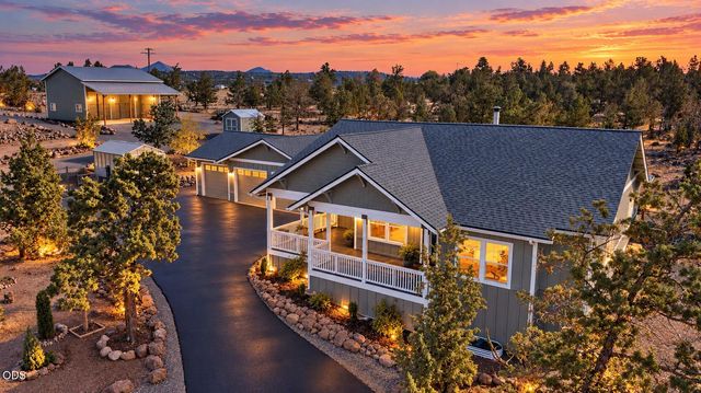 3957 NW 39th Drive, Redmond, OR 97756