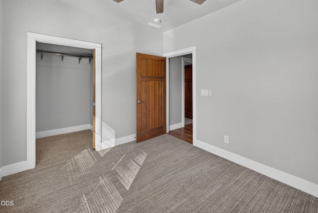 3957 NW 39th Drive, Redmond, OR 97756