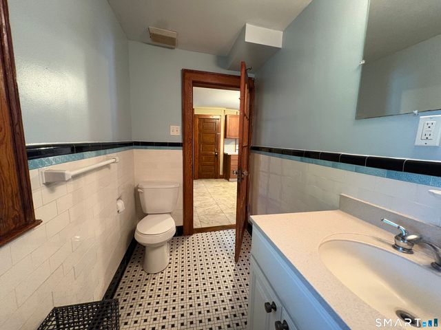 51 Grove Street A, Portland, CT 06480