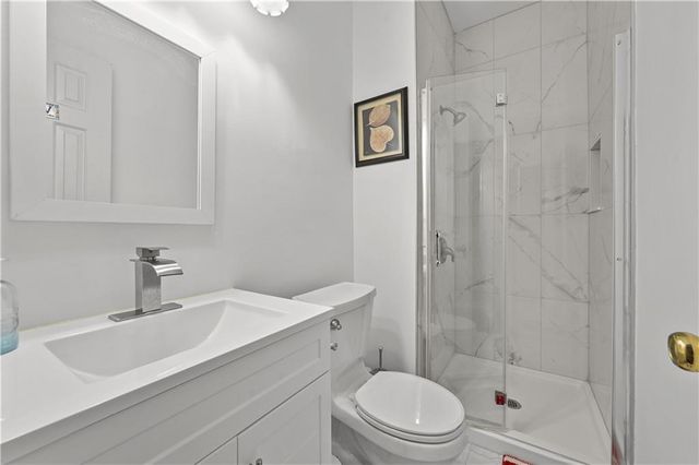 110 Amsterdam SW Drive, Lilburn, GA 30047