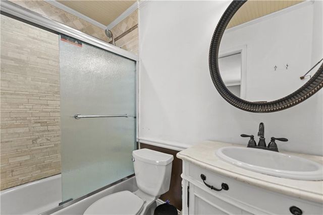 110 Amsterdam SW Drive, Lilburn, GA 30047