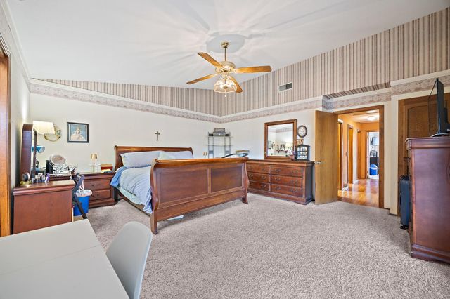 230 W Ash, Hanford, CA 93230