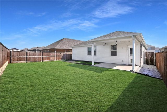 3013 Stallion Trail Way, Aubrey, TX 76227