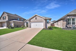 3013 Stallion Trail Way, Aubrey, TX 76227