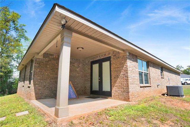 944 Parliament Court, Mobile, AL 36695