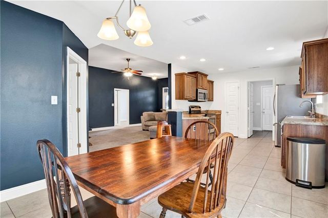 944 Parliament Court, Mobile, AL 36695