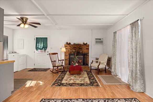 447 BLACKBERRY LN, New Market, VA 22844