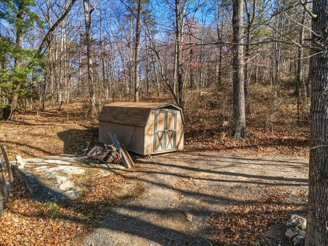 447 BLACKBERRY LN, New Market, VA 22844