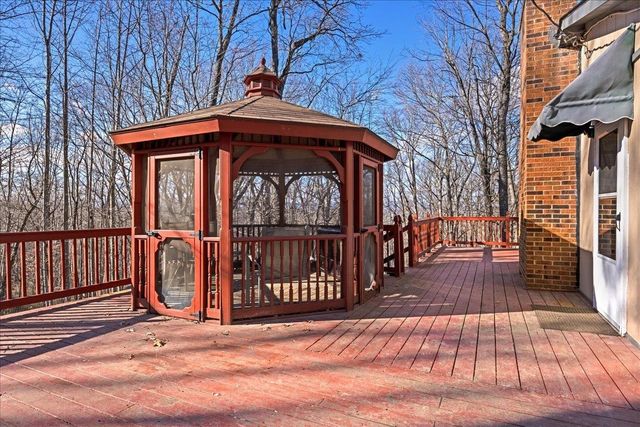 447 BLACKBERRY LN, New Market, VA 22844