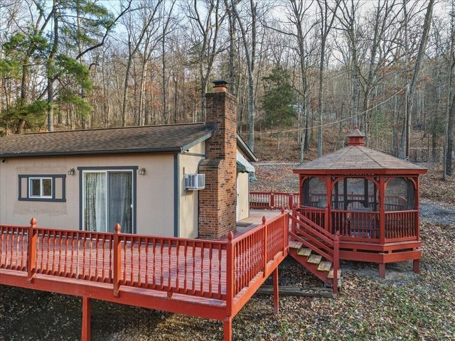 447 BLACKBERRY LN, New Market, VA 22844