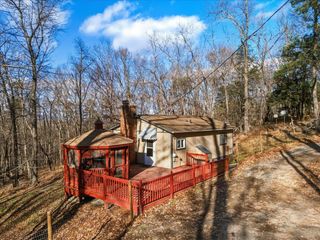 447 BLACKBERRY LN, New Market, VA 22844