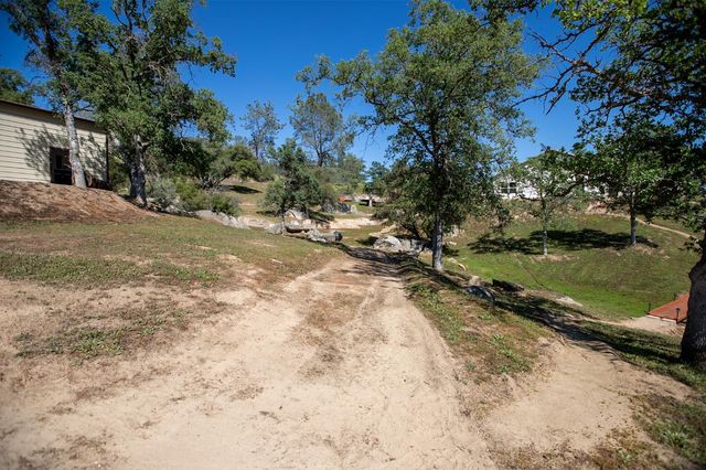 29200 Acorn Court, Coarsegold, CA 93614