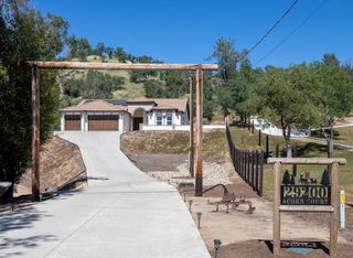 29200 Acorn Court, Coarsegold, CA 93614