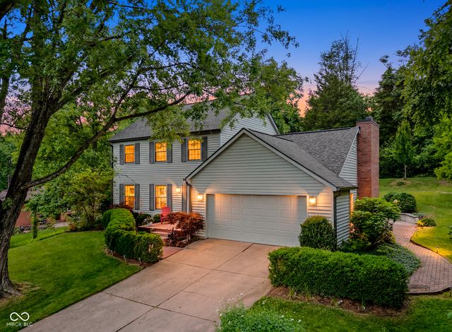 9956 W Raintree Drive N, Columbus, IN 47201