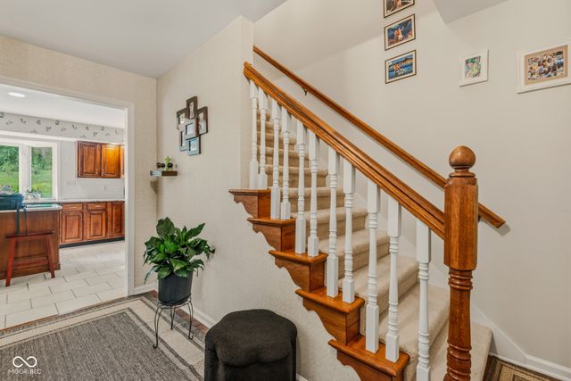 9956 W Raintree Drive N, Columbus, IN 47201