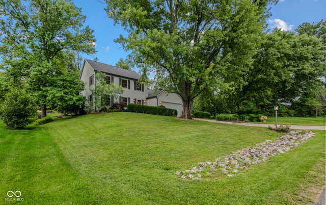 9956 W Raintree Drive N, Columbus, IN 47201