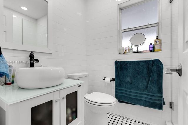 3026 SW 4th St, Miami, FL 33135