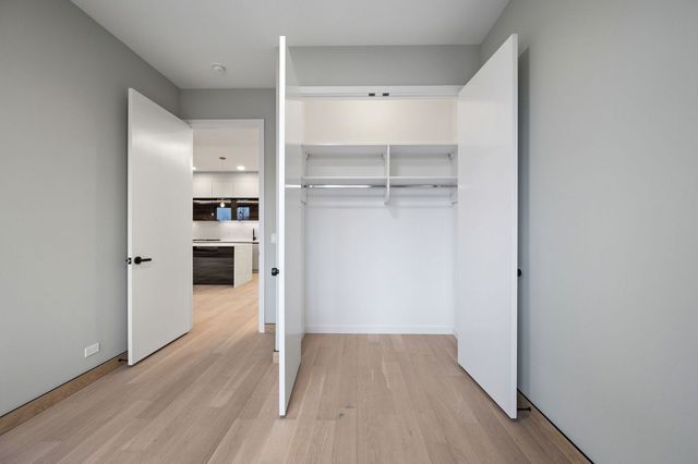 466 N Paulina Street 301, Chicago, IL 60622