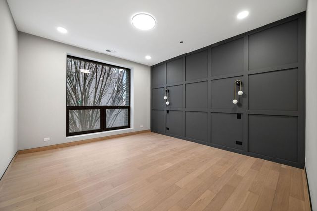 466 N Paulina Street 301, Chicago, IL 60622