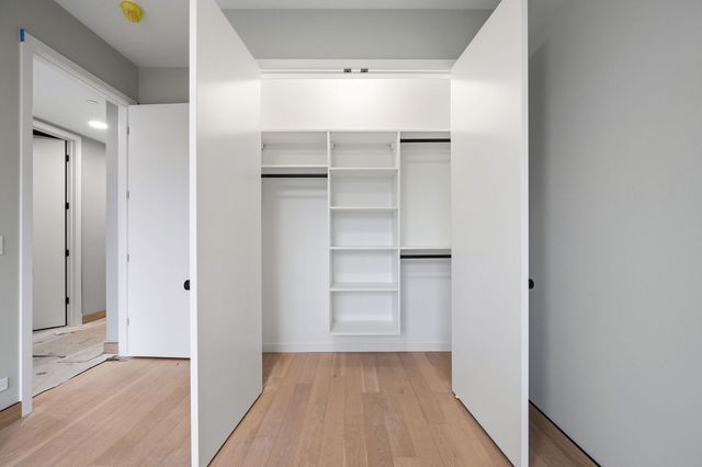 466 N Paulina Street 301, Chicago, IL 60622