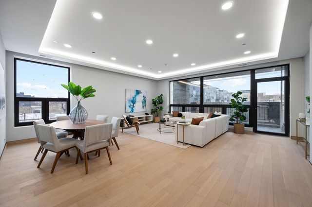 466 N Paulina Street 301, Chicago, IL 60622