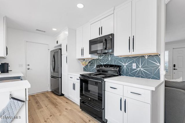 610 Evergreen Avenue, Newbury Park, CA 91320