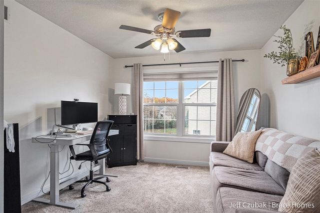 5294 Mccormick Drive, Grandville, MI 49418