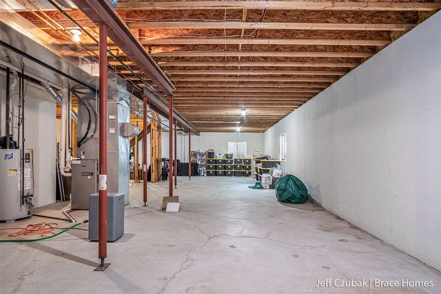 5294 Mccormick Drive, Grandville, MI 49418