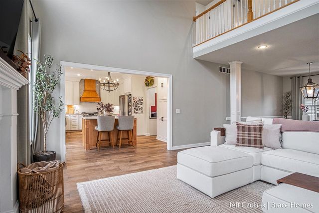 5294 Mccormick Drive, Grandville, MI 49418