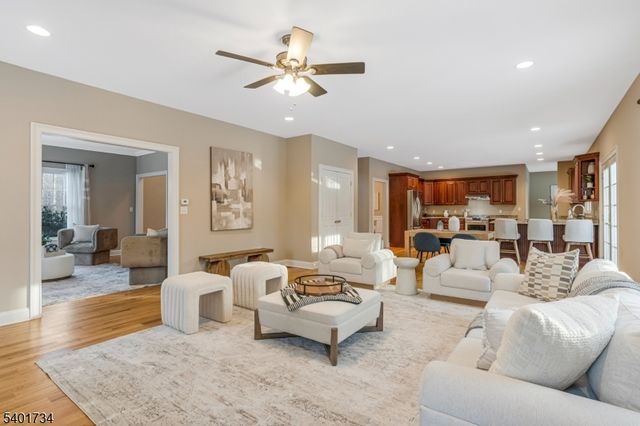 115 Western Blvd, Long Hill Twp., NJ 07933