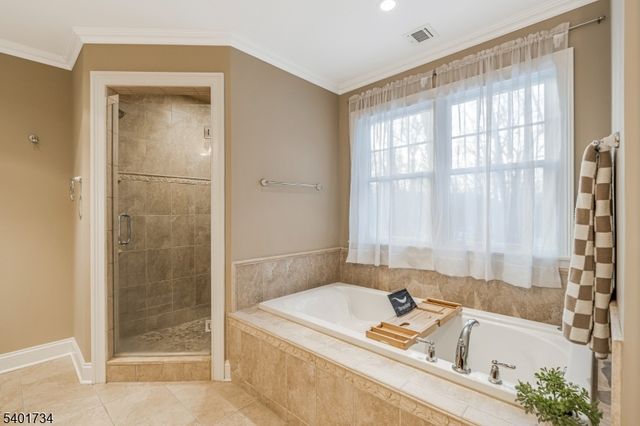 115 Western Blvd, Long Hill Twp., NJ 07933