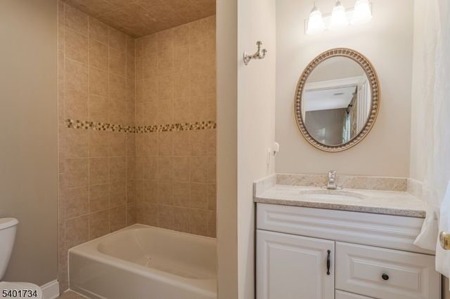 115 Western Blvd, Long Hill Twp., NJ 07933