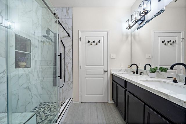 1102 Larkfield Drive, Richmond, TX 77469