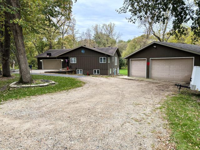 732 Woodland Loop, Fergus Falls, MN 56537