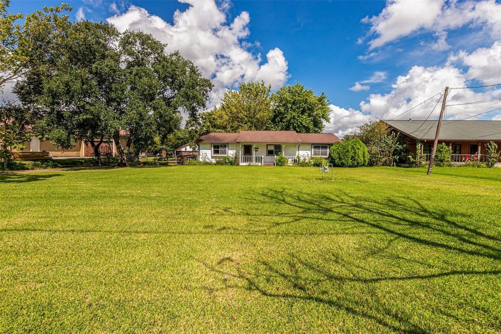 535 Pampa Street, Pasadena, TX 77504