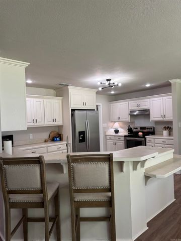 401 White Hall Road, White Hall, AR 71602