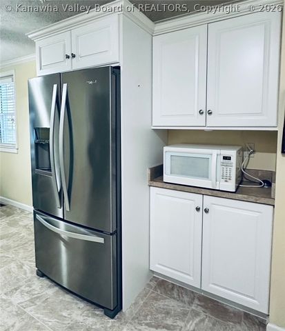 201 Locust Street, Eleanor, WV 25070