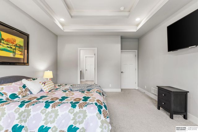 21904 Martha Street, Elkhorn, NE 68022