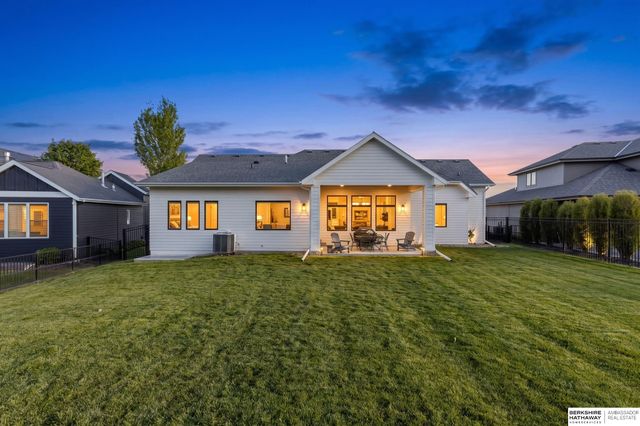 21904 Martha Street, Elkhorn, NE 68022
