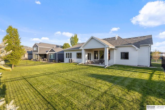 21904 Martha Street, Elkhorn, NE 68022