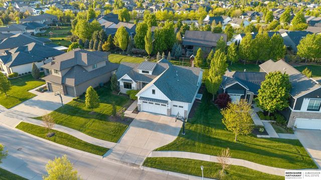 21904 Martha Street, Elkhorn, NE 68022