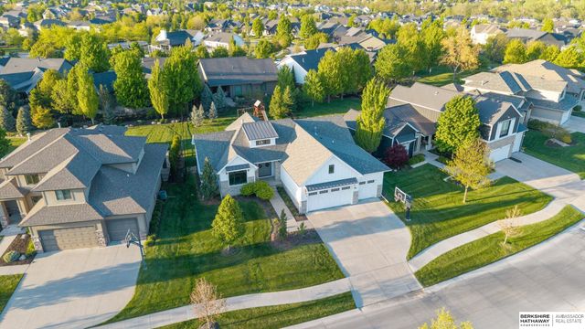 21904 Martha Street, Elkhorn, NE 68022