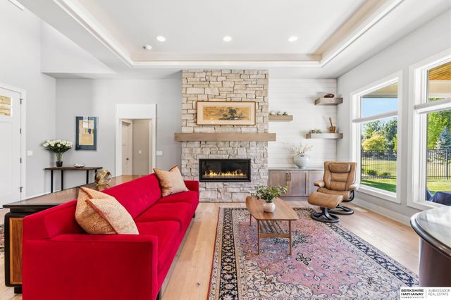 21904 Martha Street, Elkhorn, NE 68022