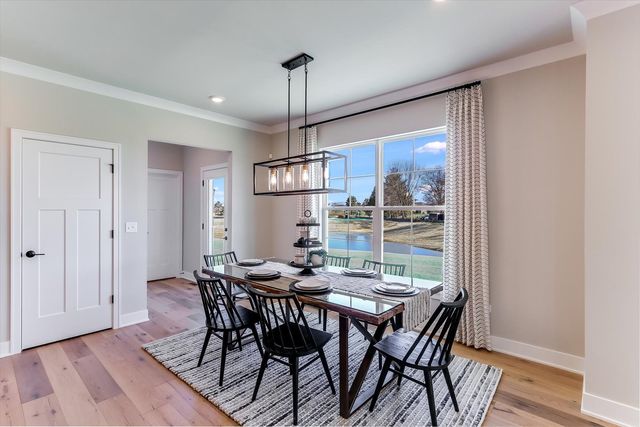 607 Sugar Maple Way, Sugar Grove, IL 60554