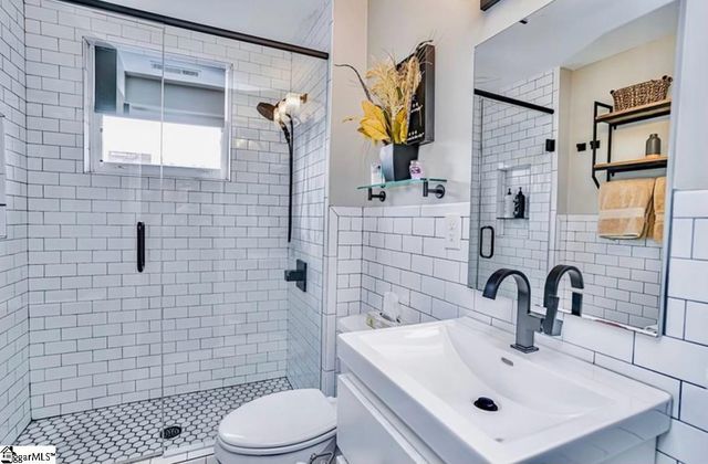 400 E Washington Street Unit 13, Greenville, SC 29601