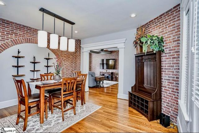 400 E Washington Street Unit 13, Greenville, SC 29601