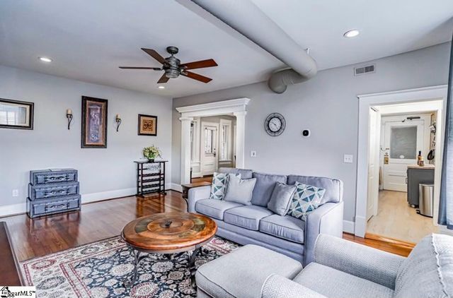 400 E Washington Street Unit 13, Greenville, SC 29601