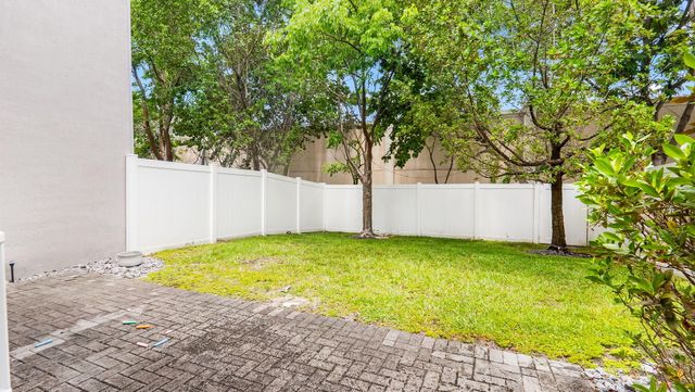 4805 NW 48th Terrace, Tamarac, FL 33319