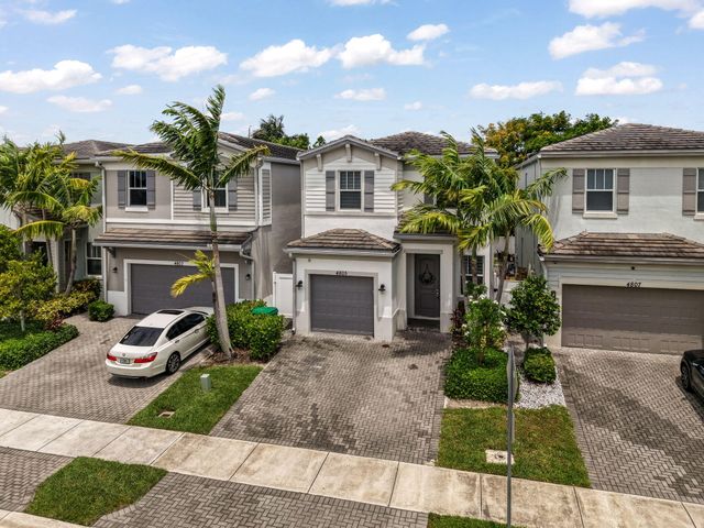4805 NW 48th Terrace, Tamarac, FL 33319